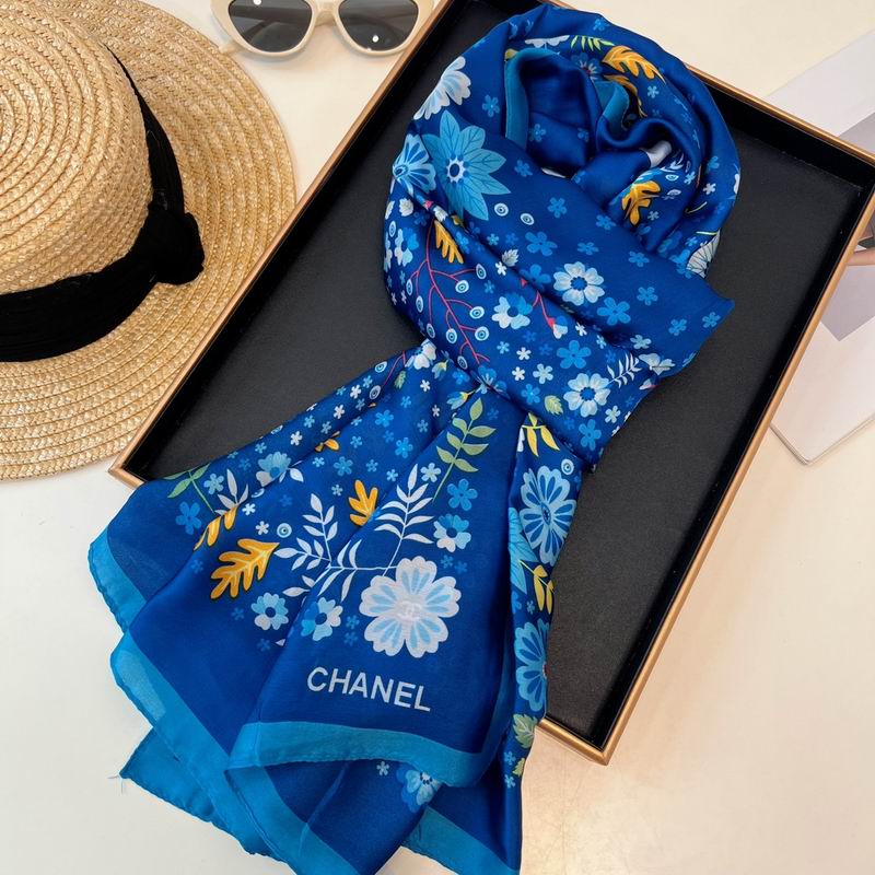 Chanel 丝巾