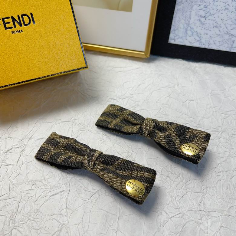 Fendi 发夹 0920