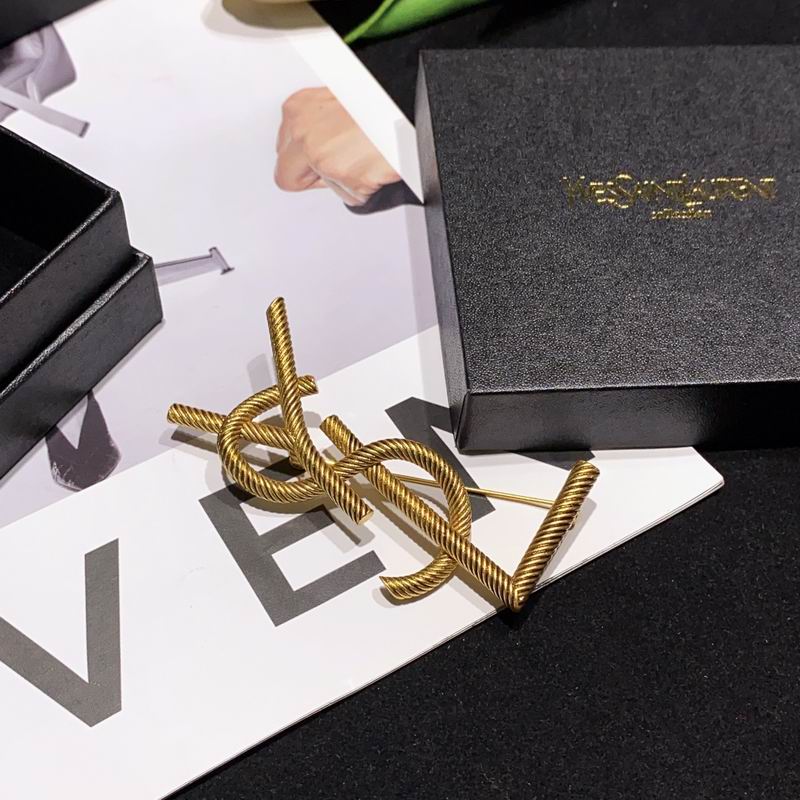 YSL Brooch 11lyr57