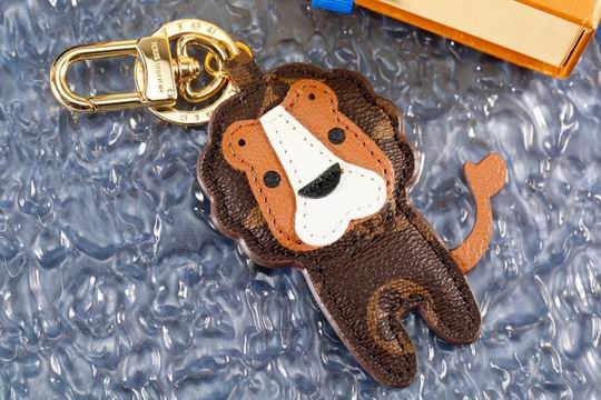 LV keyring 咖啡皮狮子