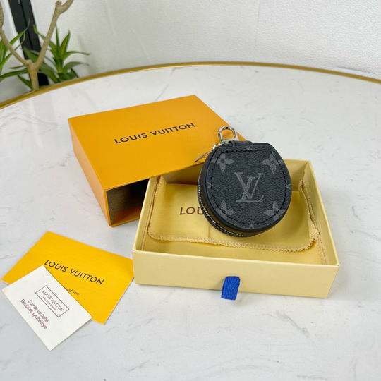 LV keyring 03lyh89