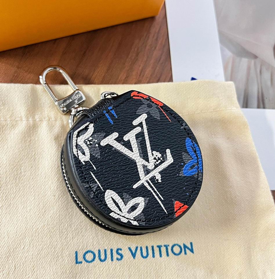 LV keyring 03lyh91
