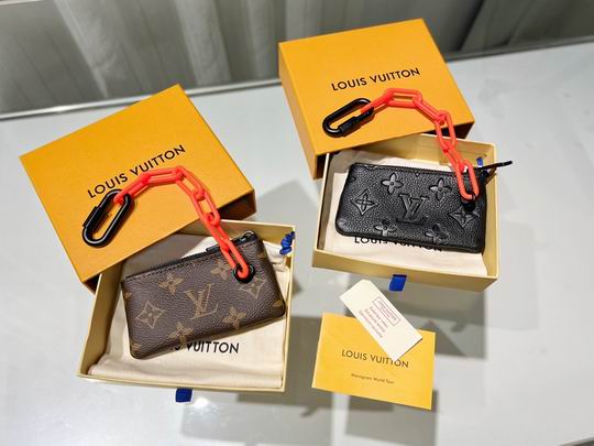 LV keyring 03lyh98