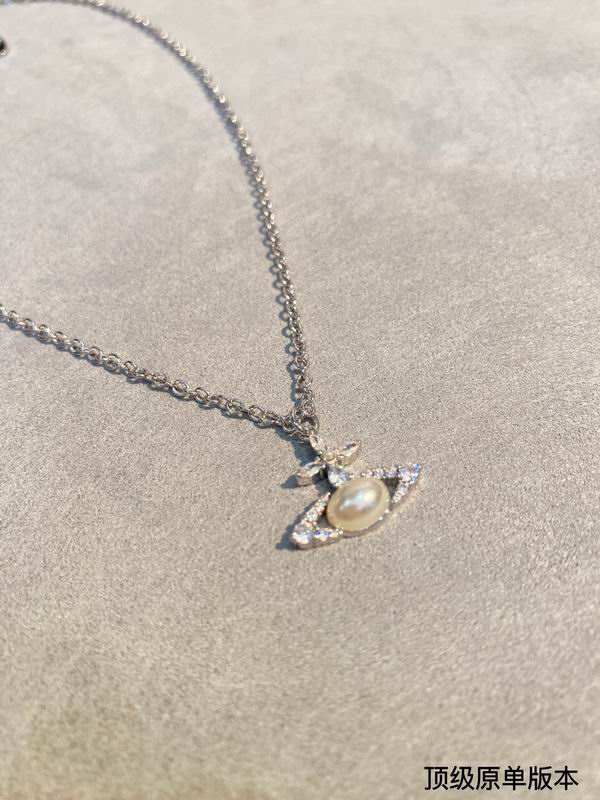 Vivienne Westwood necklace 03lyh217