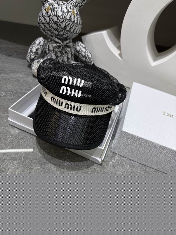 26 Miumiu Cap 0610