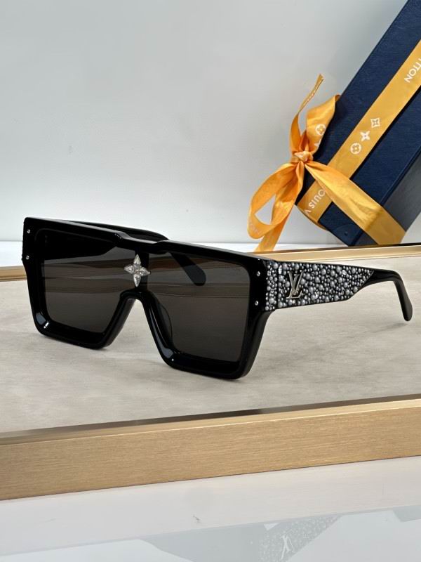 LV Glasses 08smh20