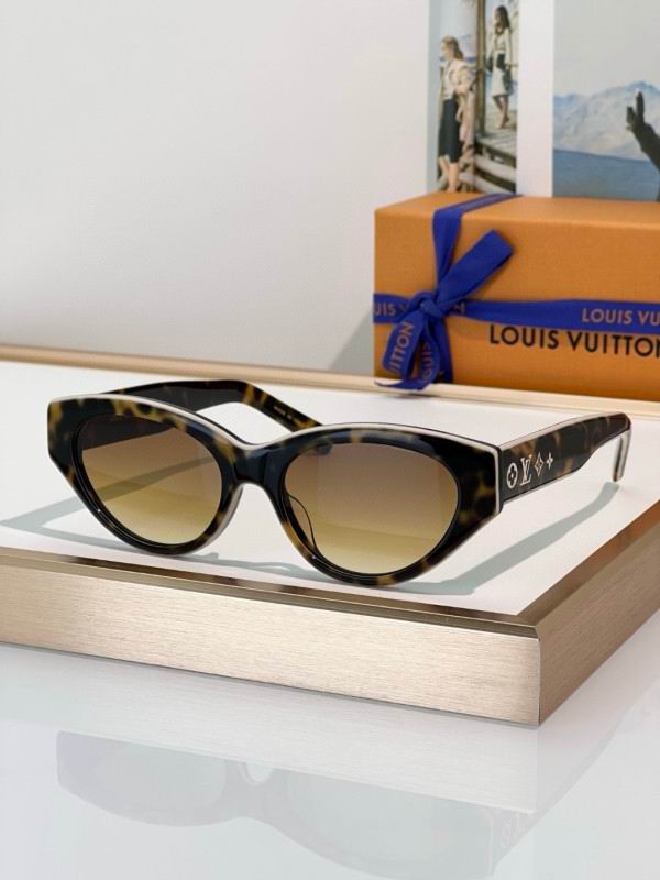 LV Glasses 08smh83