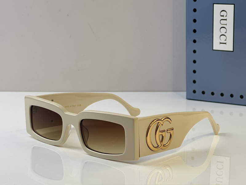 Gucci Glasses 08smh09