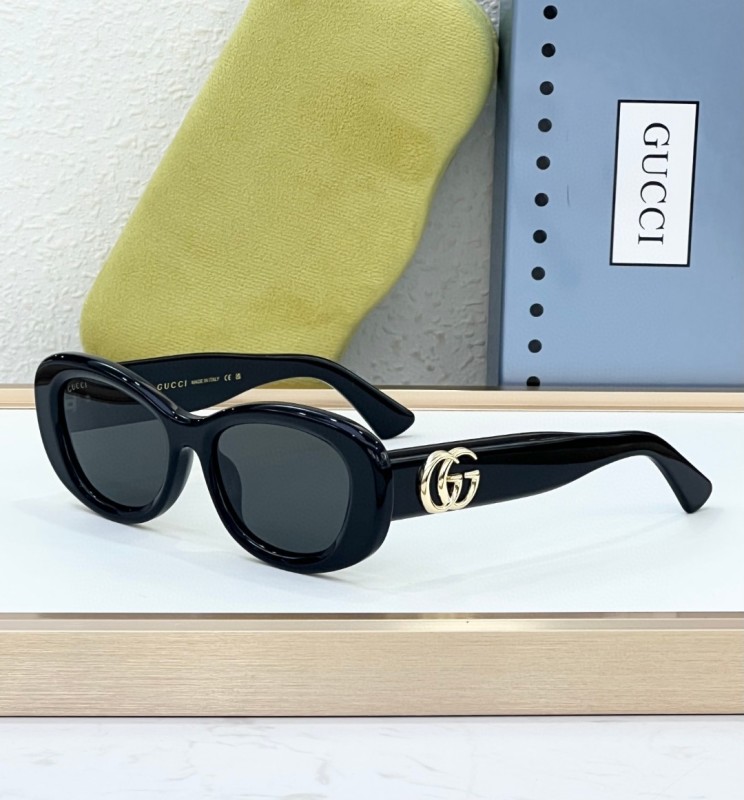 Gucci Glasses 08smh50