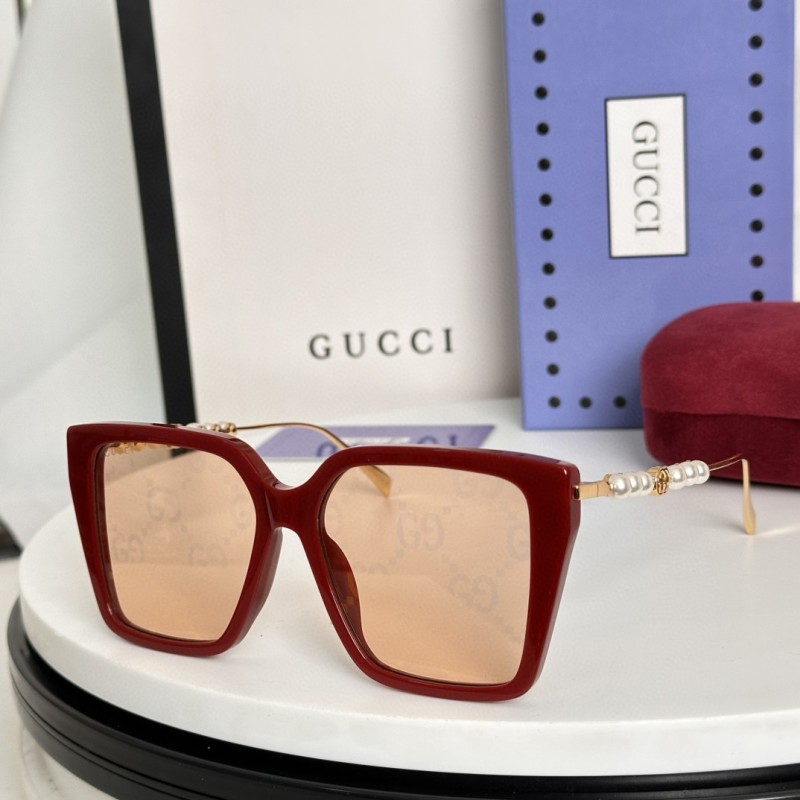 Gucci Glasses 08smh55