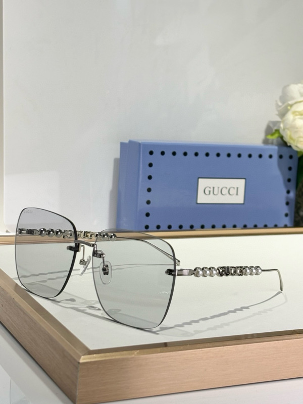 Gucci Glasses 08smh97