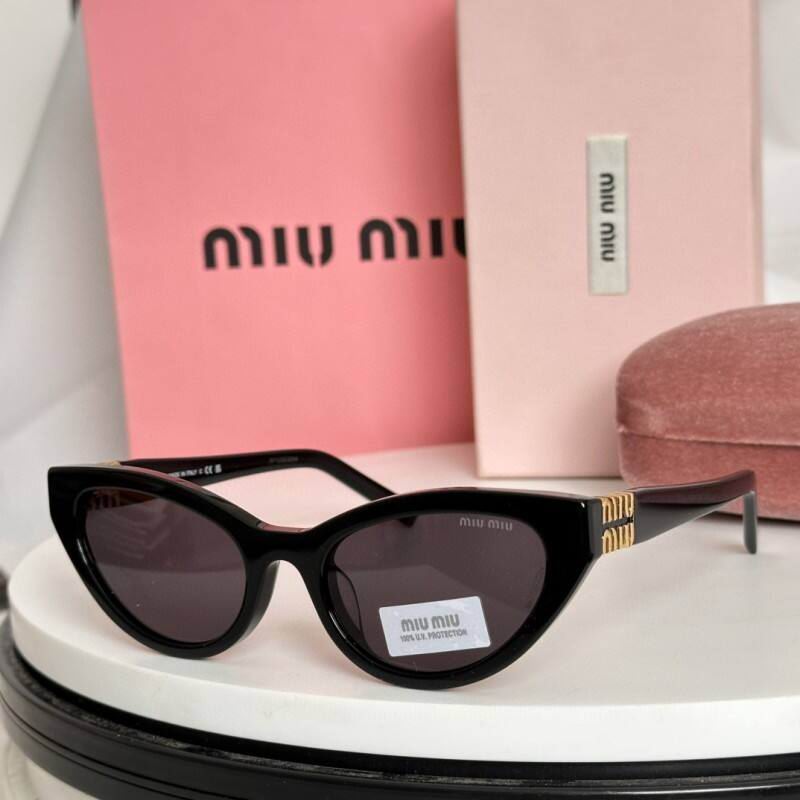 2025 MiuMiu 太阳镜 0826