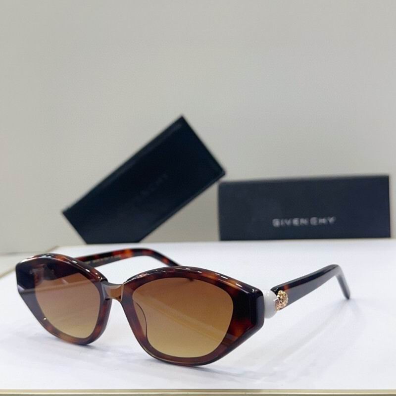 Givenchy Glasses 08smh10