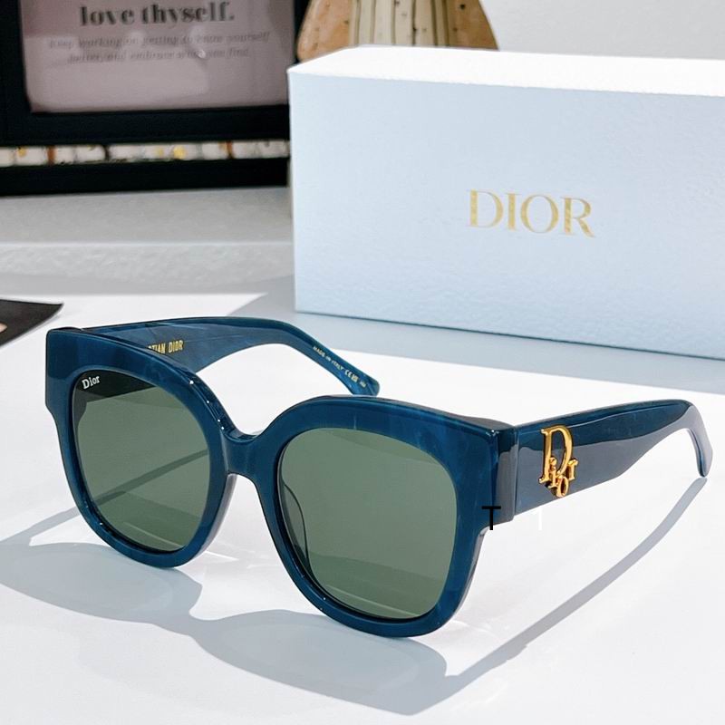 Dior Butter53 21-145 a