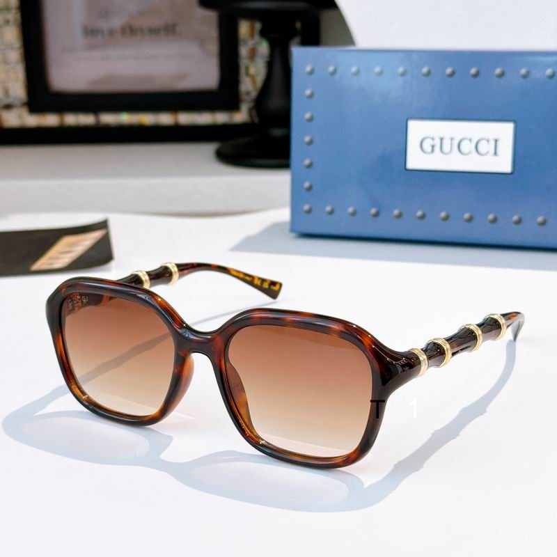Gucci 1022 a
