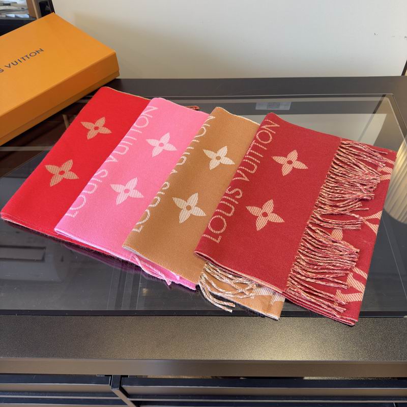 LV scarf