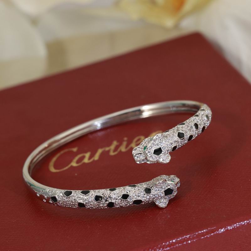 Cartier bracelet 10yxx18