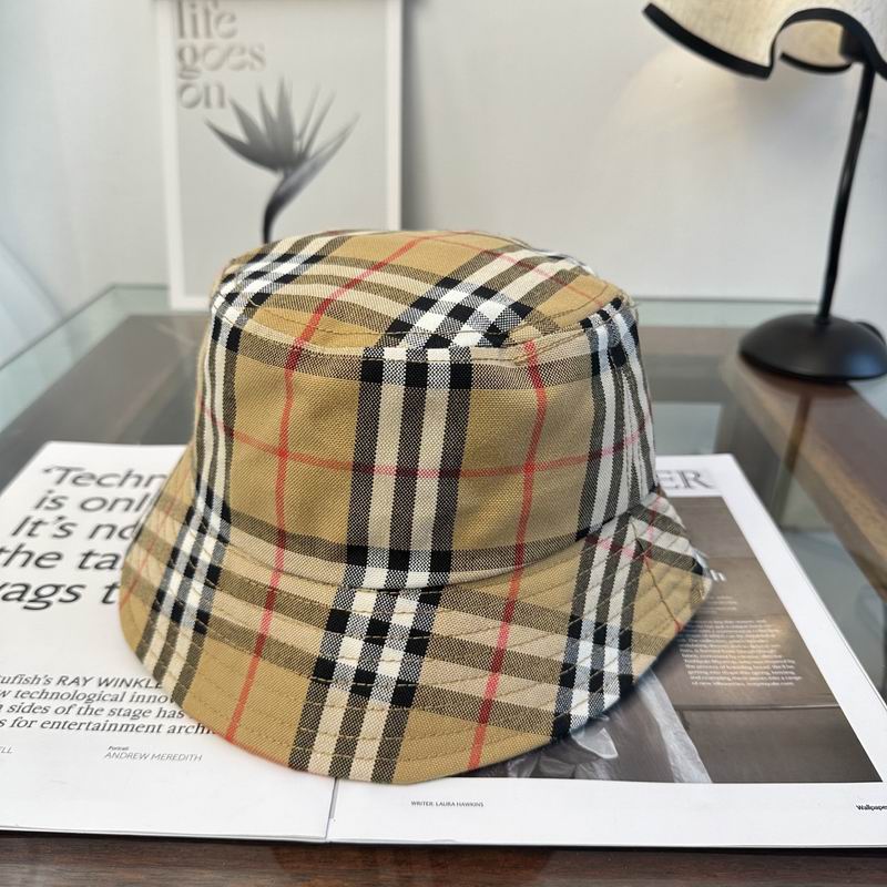 26 Burberry Hat 0829