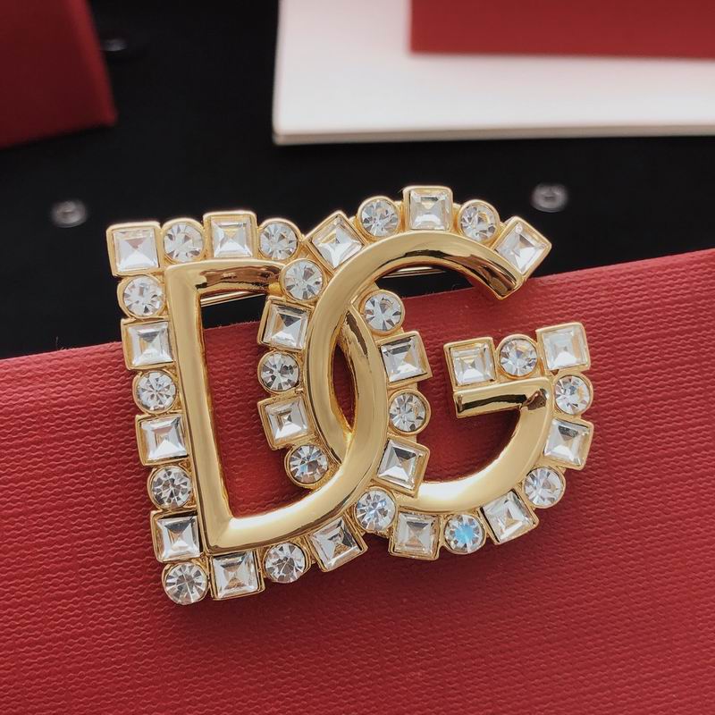 DG Brooch 0123