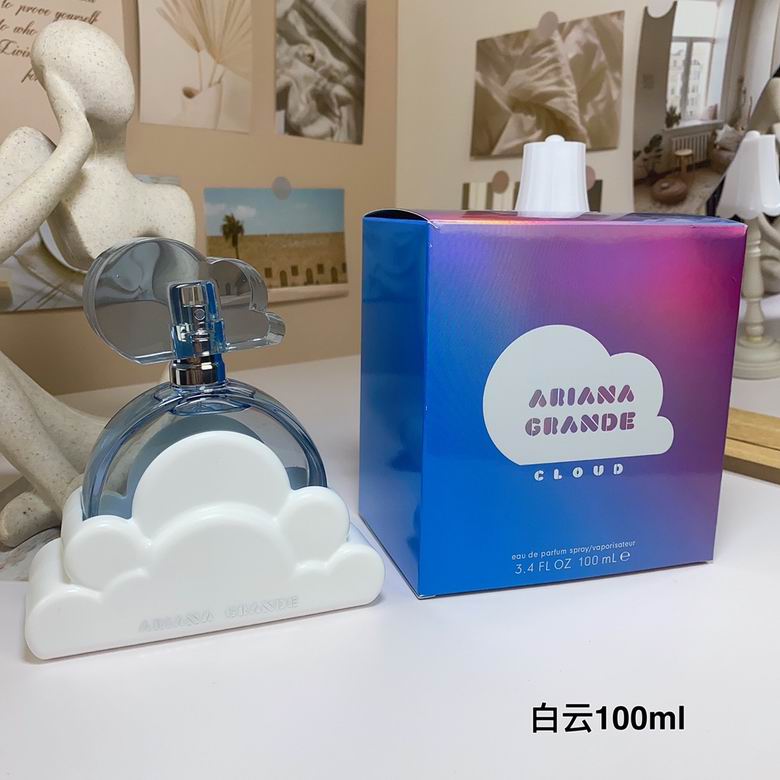 Ariana Grande Perfume 0312