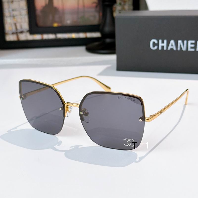Chanel 5492 62 16-145 a