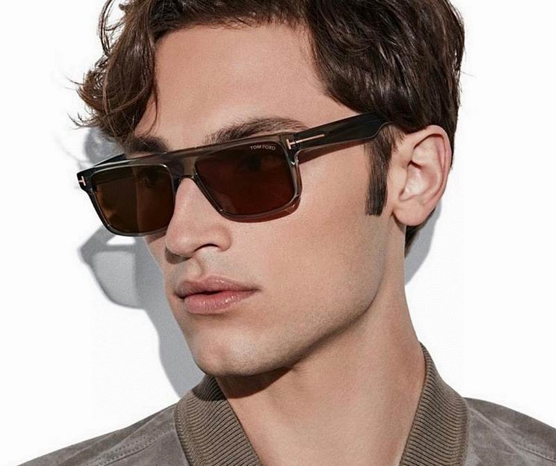 Boss Glasses sms 24