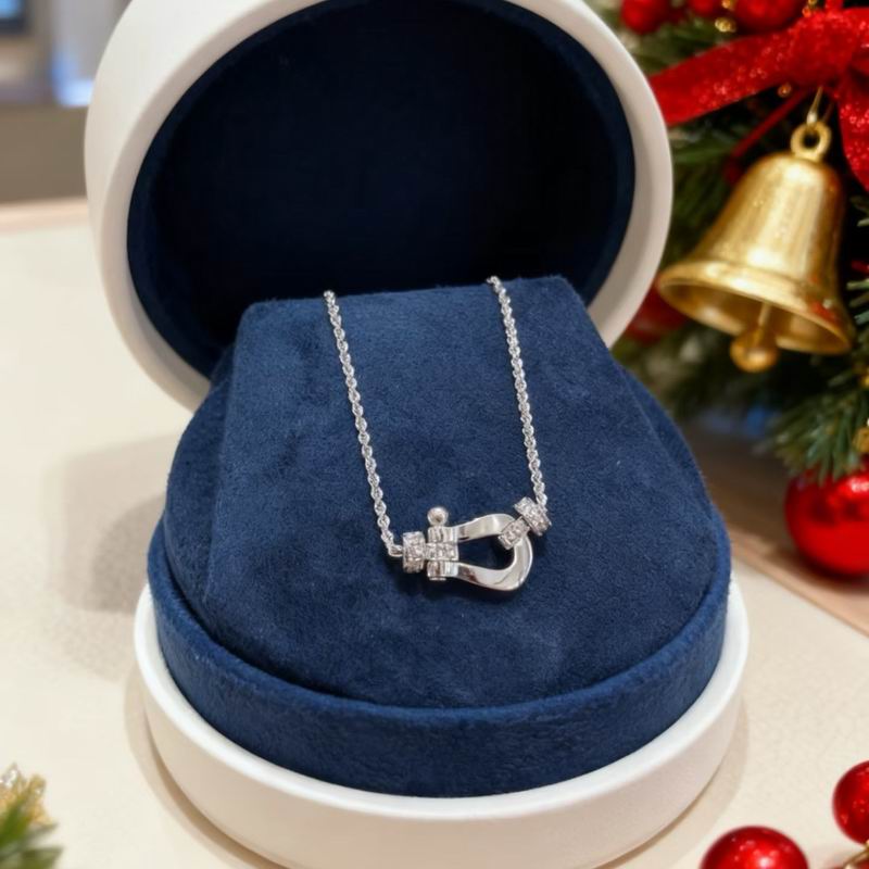 Fred Necklace 0707