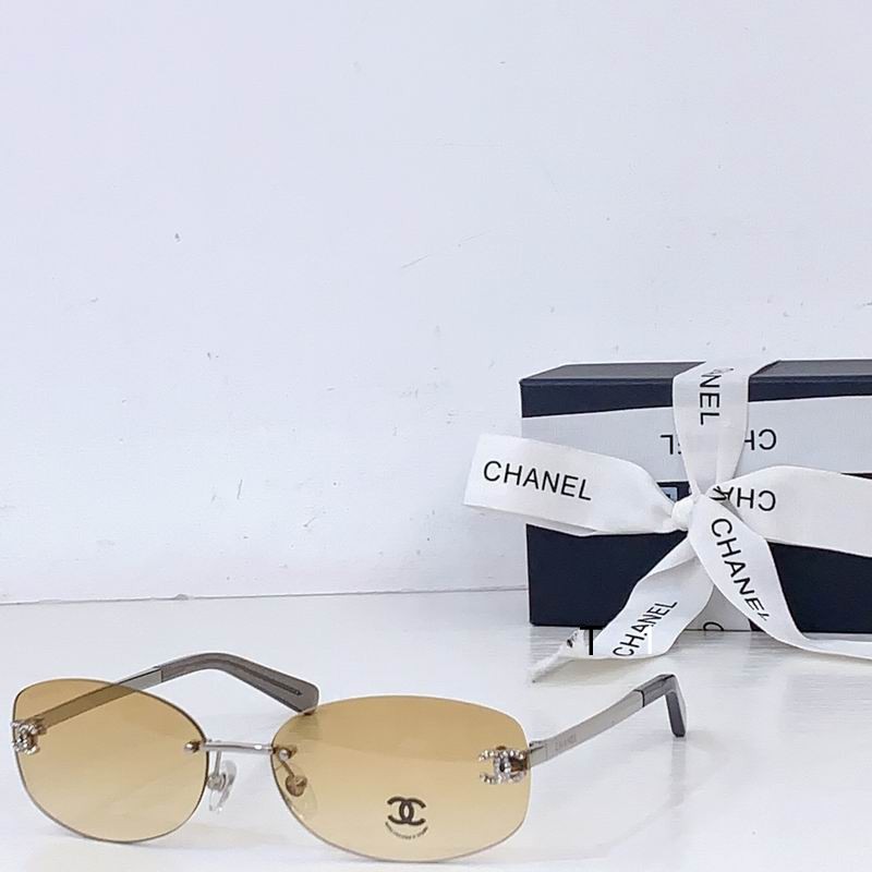 Chanel A71559 62 16-145 b