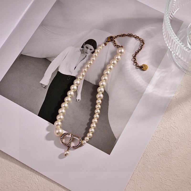 Dior Necklace 03yxs81