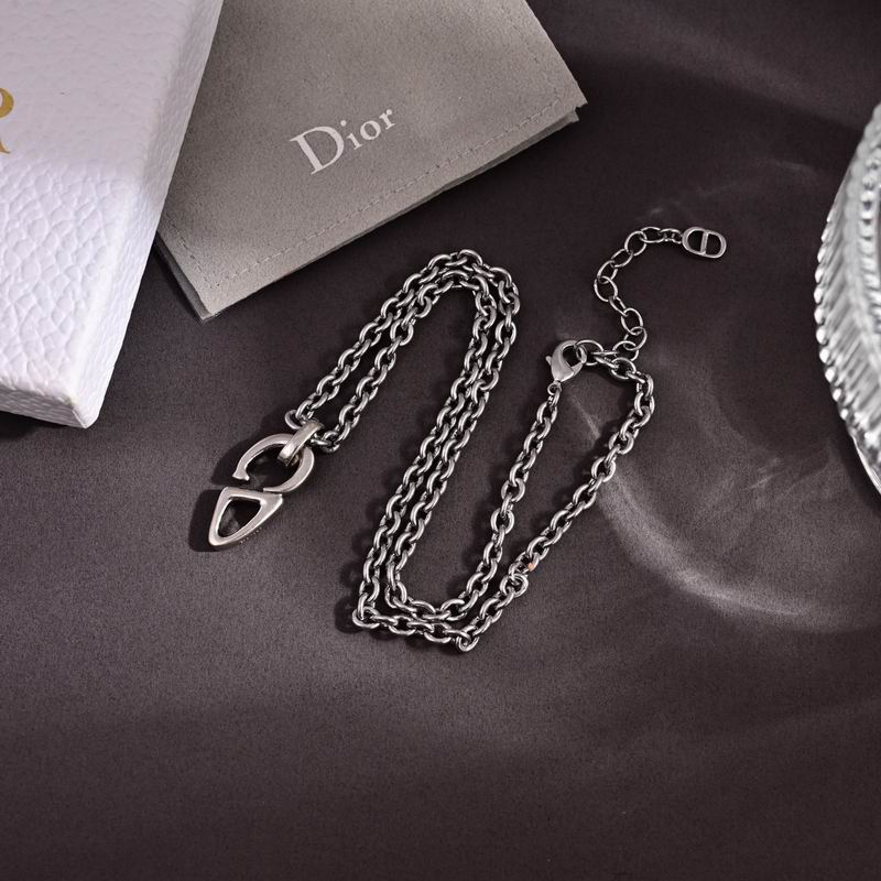 Dior Necklace 03yxs91