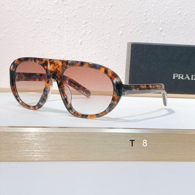 Prada  C05 57 18-135 a