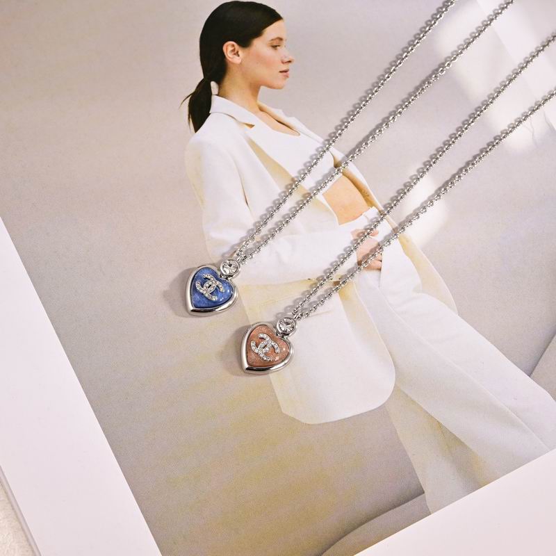 Chanel Suits 02yxs01