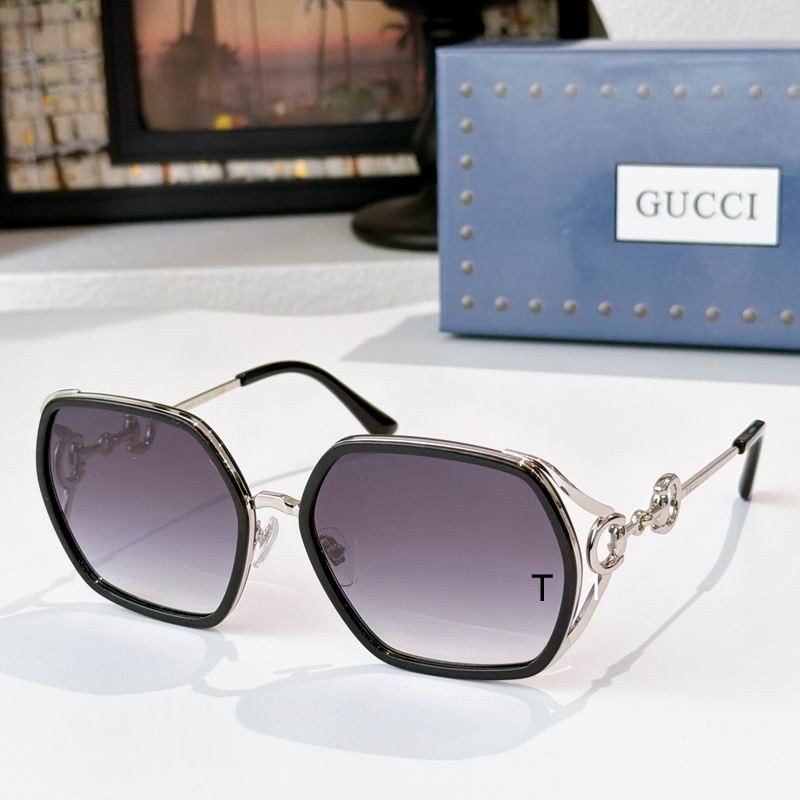 Gucci GG1674 62 18-140 a
