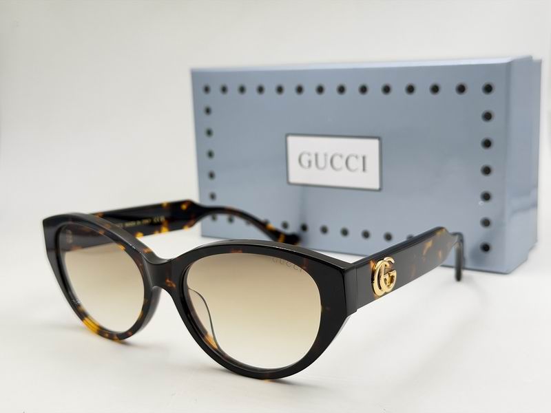 Gucci Glasses sms302