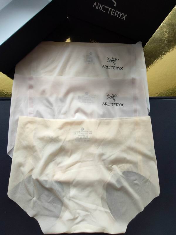 Arcteryx woman boxer 0723
