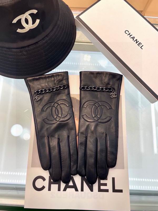 CHanel Gloves M L 70