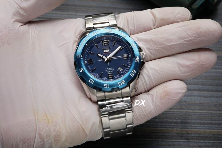 Seiko 43.3x13mm 2nms31
