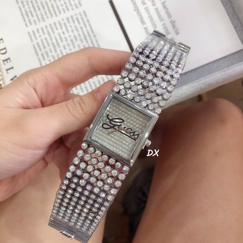 Guess 30mm 2nms05